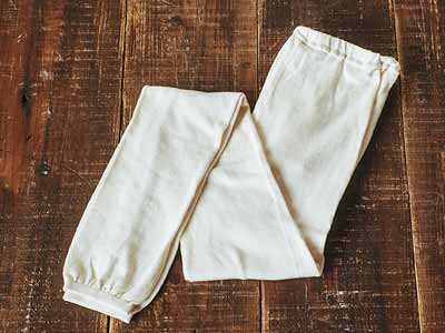 予約　シルク100％ニットスパッツ（生成）Ｌ写真