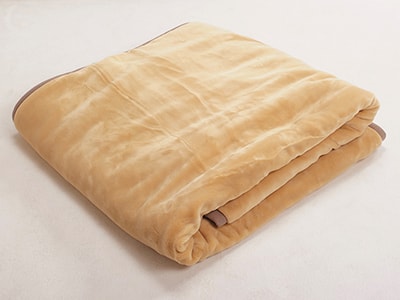 ＨＥＡＴＲＡＹロイヤルクィーン　掛け毛布写真