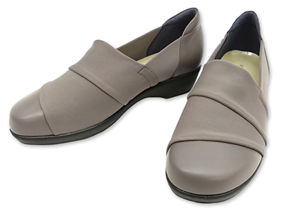 予約　ミスキョウコ　4Ｅ撥水ストレッチスリッポン（グレージュ）22.5CM写真