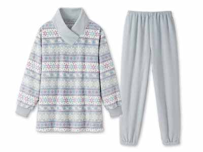 予約　柔らかボア重ね衿パジャマ　サックス　Ｍ写真