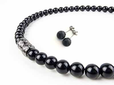 予約　岩佐　天然8MMジェット　ネックレス＆ピアス写真