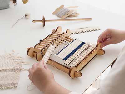 予約　メイド・イン・アースのミニ織り機キット写真