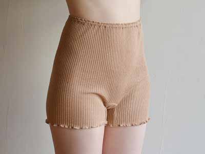 予約　リブ1分丈ショーツ　ブラウン写真