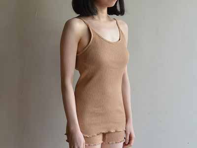 予約　リブキャミソール　ブラウン写真