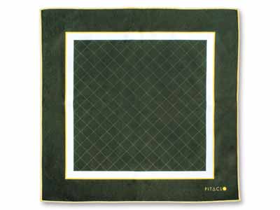 ピタクロ　カーキ写真