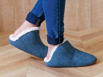 予約　甲高ルームスリッパ　ネイビー　Ｍ写真