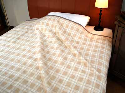 アルパカ入りウール混綿毛布写真