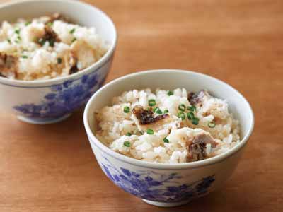 本格鯛のだしで炊く新潟県産鯛めしの素（食べきり1合用）写真