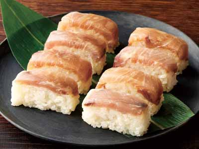 自家製タレで甘み引き立つ寒ブリの棒寿司（ノーカット）写真