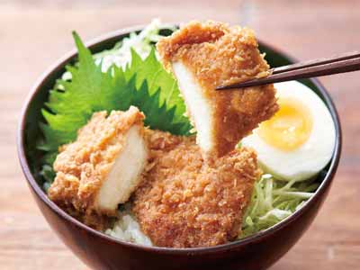 越の鶏　チキンたれカツ丼の具写真