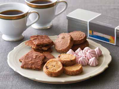 予約2／2週　国産有機小麦のバレンタインクッキー缶（4種）写真