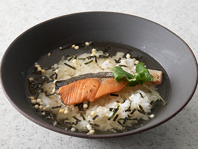 予約2／16週　【頒布会商品特別販売】鰹節でとっただし付き茶漬け　炙り紅鮭写真