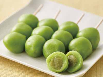 予約5／18週　抹茶香る　芽吹き屋の餡入り抹茶だんご写真