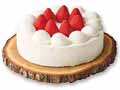 【予約】12／13週配送　北海道純生クリームを味わうホワイトケーキ（5号）＆フレッシュ苺セット